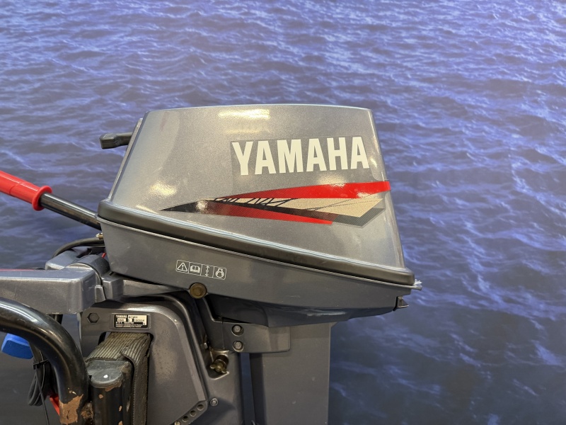 “Yamaha 8pk | 2-takt | Absolute nieuwstaat” Yamaha 8 pk 2-takt, kortstaart, elektrische start