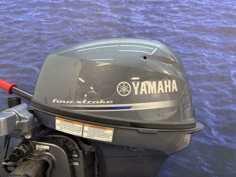 “Yamaha 8 pk buitenboordmotor | Unieke motor | Top staat” Langstaart | Elektrische start | Knuppelbediening