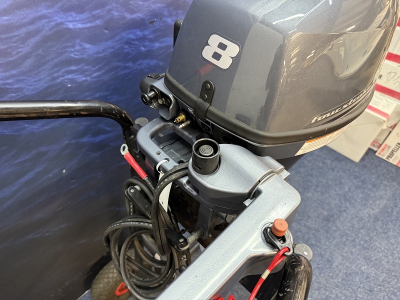 “Yamaha 8 pk buitenboordmotor | Unieke motor | Top staat” Langstaart | Elektrische start | Knuppelbediening