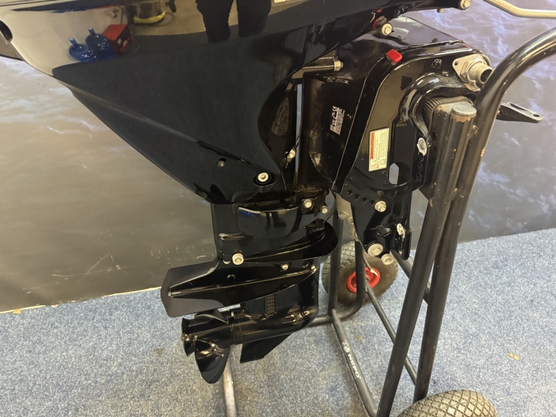 Suzuki 30 pk buitenboordmotor | Absolute Nieuwstaat! Langstaart | Afstandsbediening | Elektrische start
