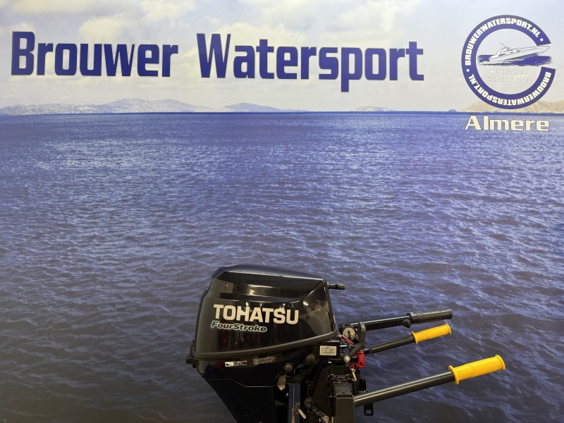 Tohatsu 9.8 buitenboordmotor | Top staat | Langstaart | Knuppel bediend | 4 takt | 2 cilinder
