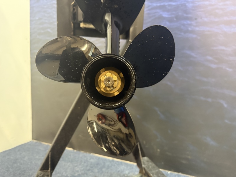 “ Suzuki 60 pk buitenboordmotor| Absolute nieuwstaat! “ Kortstaart | Elektrische start | Powertrim