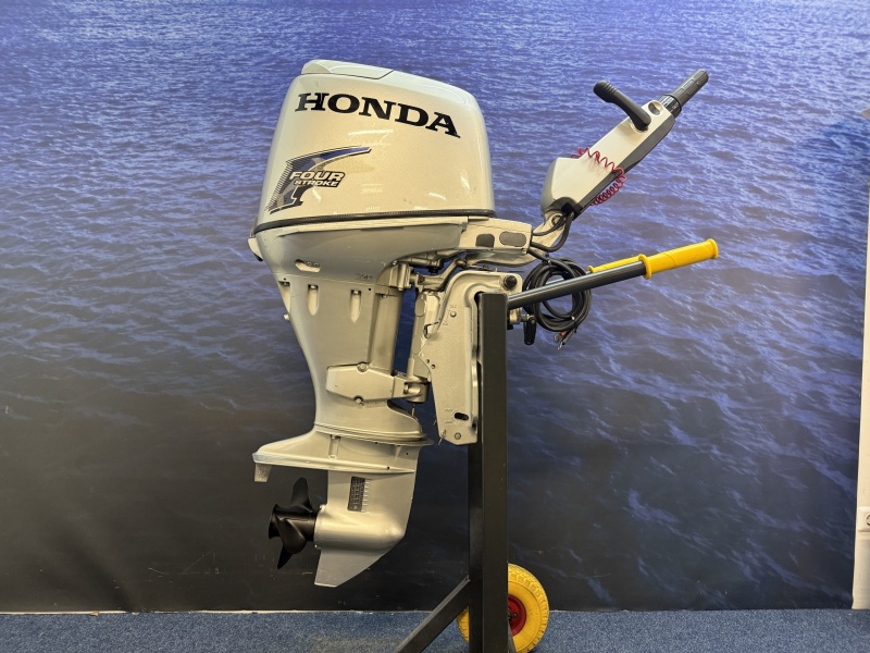Honda 30 pk buitenboordmotor | Top staat | Big tiller Kortstaart | Elektrische start | Knuppel bediend