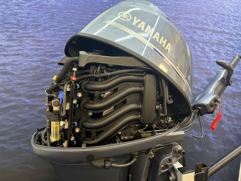 Yamaha 50 pk buitenboordmotor | Nieuw staat | Big tiller Langstaart | Elektrische start | Big tiller