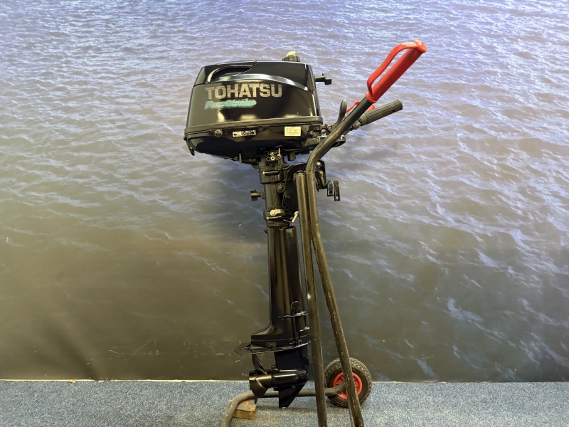 “ Tohatsu 4 pk | Kortstaart | Top staat! “ Tohatsu 4 pk buitenboordmotor