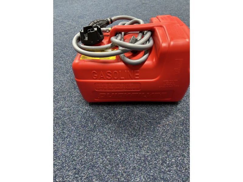 12 liter brandstoftank compleet met slang en connector Diverse merken