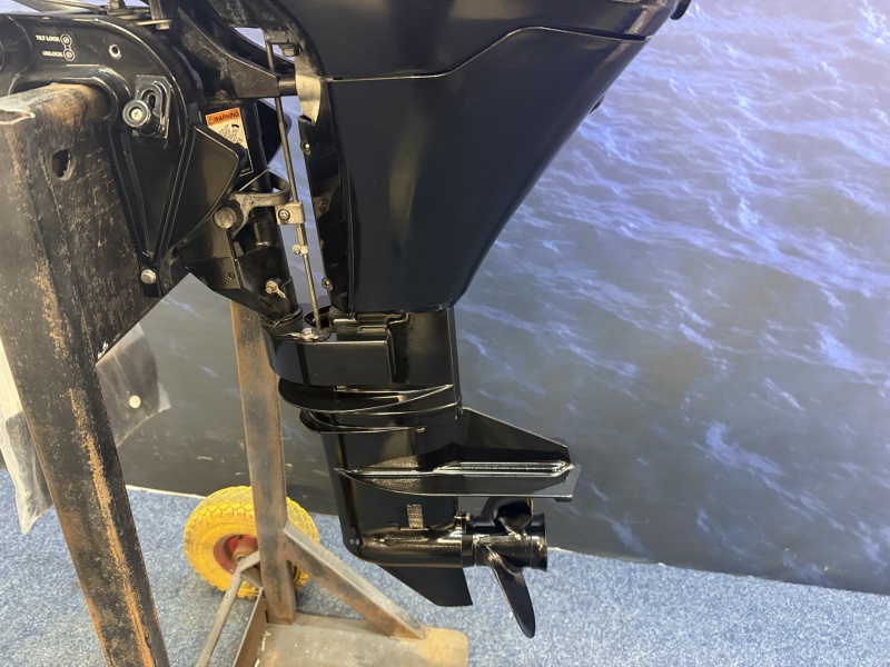 “ Mercury 8 pk | Kortstaart | Gebruikt in nette staat  “ F8MH Kortstaart | Knuppel bediening