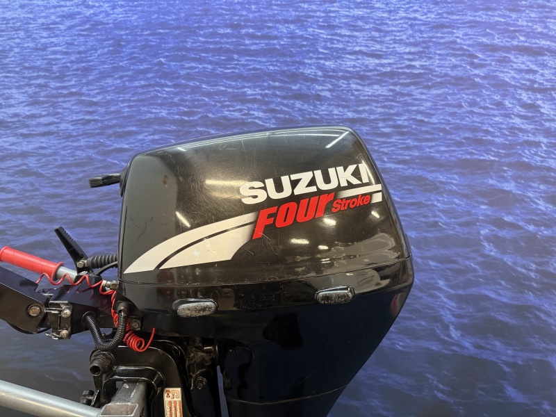 “ Suzuki 15 pk buitenboordmotor | Nette staat | Kortstaart “ DF15AS Kortstaart knuppel bediening