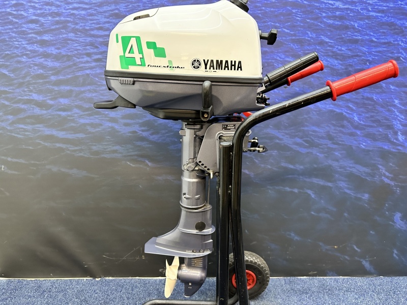 Yamaha 4 pk buitenboordmotor kortstaart Zeer mooie motor