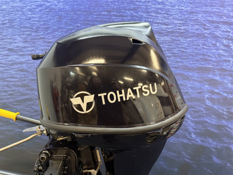 Tohatsu 30 pk buitenboordmotor | Zeer nette staat 30EPL | Langstaart | Elektrische start | Afstandsbediening