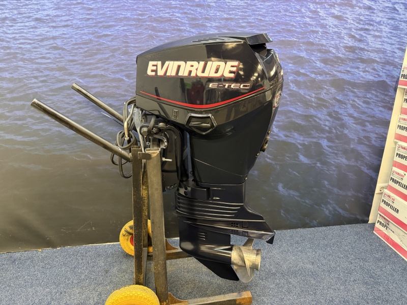 Evinrude 40 pk buitenboordmotor | Super mooie krachtpatser „ Langstaart powertrim