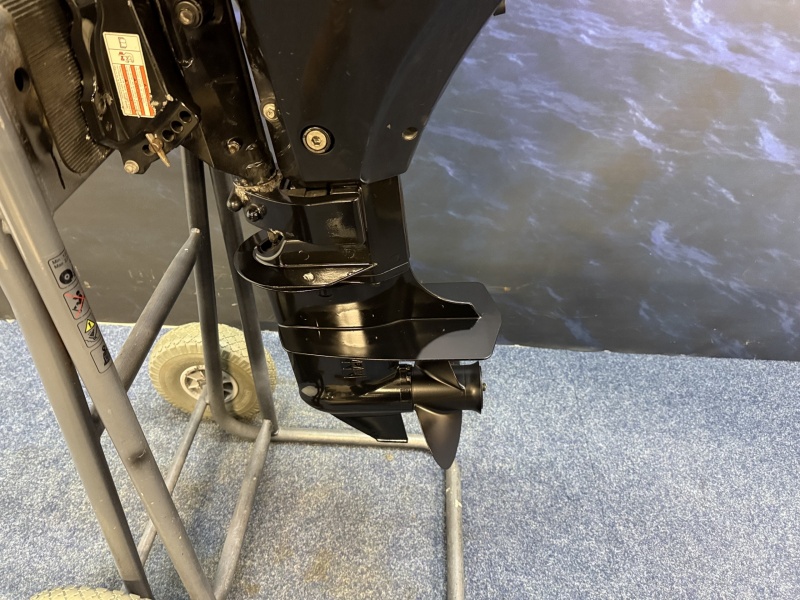 “ Suzuki 20 pk Kortstaart | Knuppel  | Zo goed als nieuw “ DF20AS “Kortstaart | Knuppel bediend |