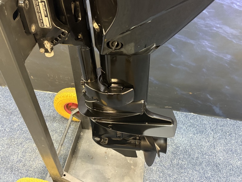 “Suzuki 30 pk| Buitenboordmotor | Nieuwstaat | 1e eigenaar!! Suzuki DF25AS (30) pk buitenboordmotor