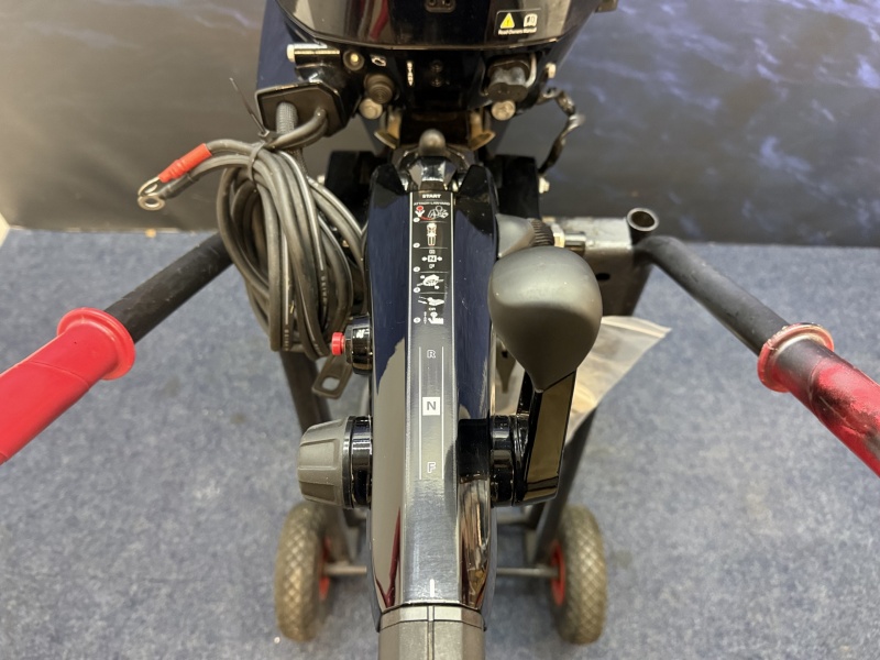 “ Mercury 15 buitenboordmotor | Pro Kicker | NIEUWSTAAT | “ F15EFI ELHPT Pro Kicker | Langstaart | Powertrim | Elektrisch gestart “