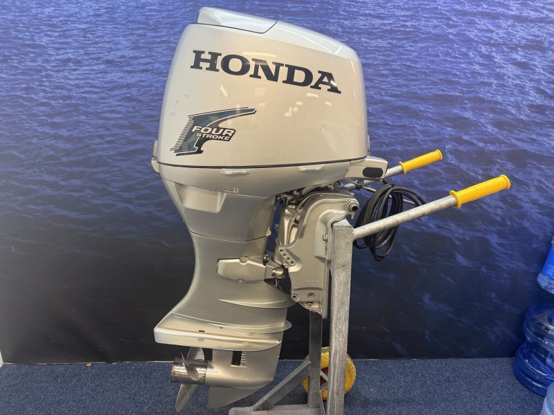 “ Honda 50 pk buitenboordmotor | Powertrim “ BF50 langstaart elektrische start gebruikt