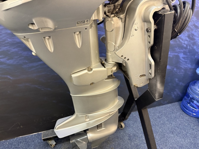 “ Honda 25 pk | ABSOLUTE NIEUWSTAAT | Powertrim Langstaart Elektrische start Powertrim