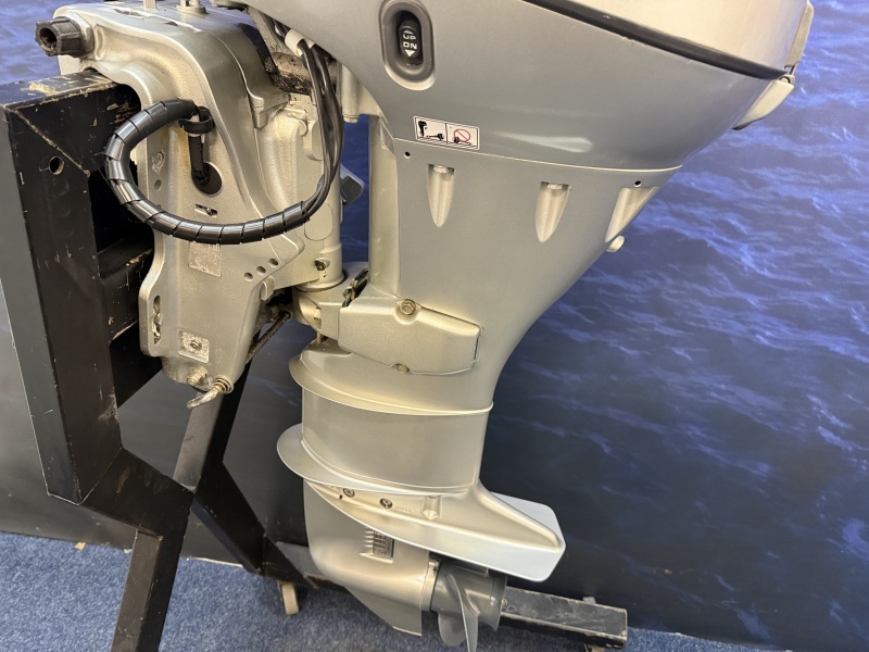 “ Honda 25 pk | ABSOLUTE NIEUWSTAAT | Powertrim Langstaart Elektrische start Powertrim