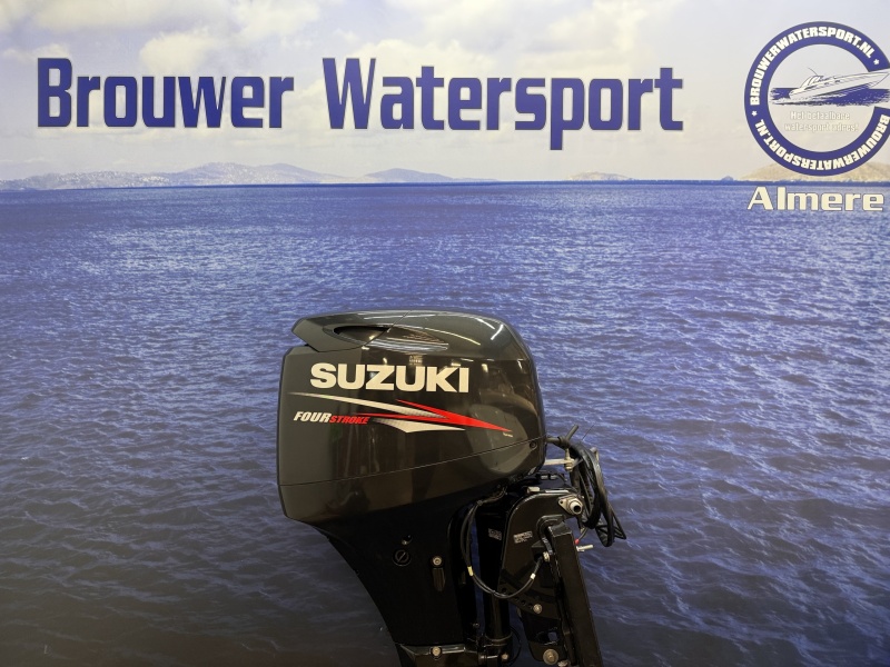 Suzuki 50 pk | Nieuwstaat | 1e eigenaar | Powertrim “ DF50ATL Langstaart Elektrische start Powertrim