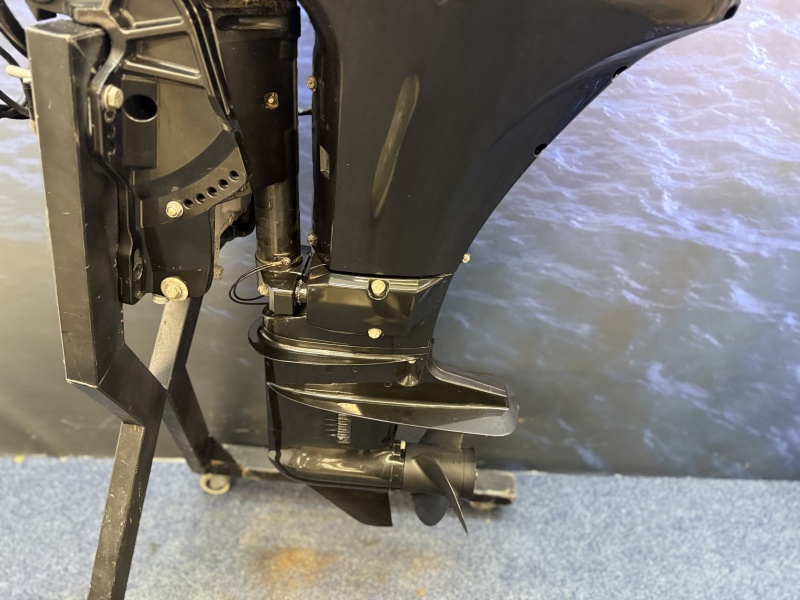 Suzuki 50 pk | Nieuwstaat | 1e eigenaar | Powertrim “ DF50ATL Langstaart Elektrische start Powertrim