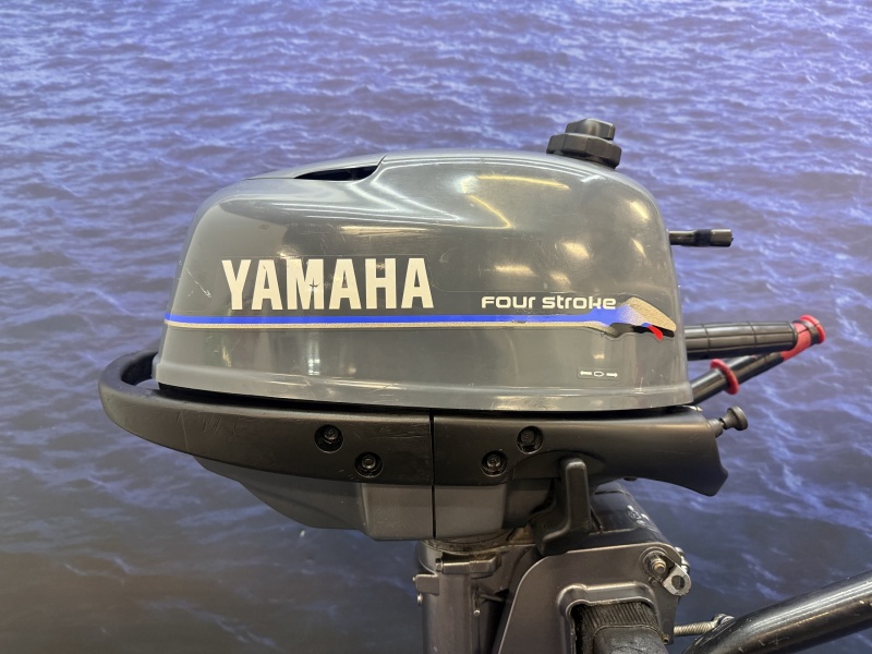“ Yamaha 4 pk | Buitenboordmotor | Kortstaart “ F4AMHS kortstaart verkeerd in zeer goede staat