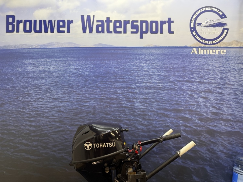 Tohatsu 6 / 8pk | Buitenboordmotor | Langstaart | Nieuwstaat 2 cilinders langstaart