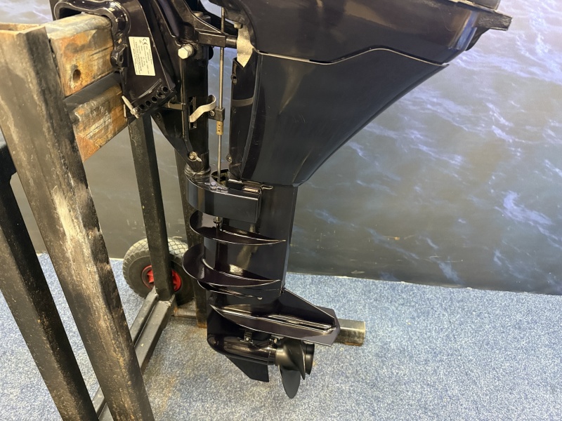 Tohatsu 6 / 8pk | Buitenboordmotor | Langstaart | Nieuwstaat 2 cilinders langstaart