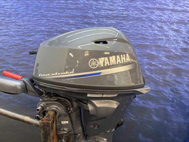 Yamaha 25 pk | Nieuwstaat! | 1e eigenaar | 70 vaaruren F20GMHS Kortstaart Injectie en trolling functie als nieuw