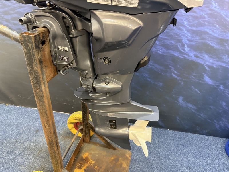 Yamaha 25 pk | Nieuwstaat! | 1e eigenaar | 70 vaaruren F20GMHS Kortstaart Injectie en trolling functie als nieuw