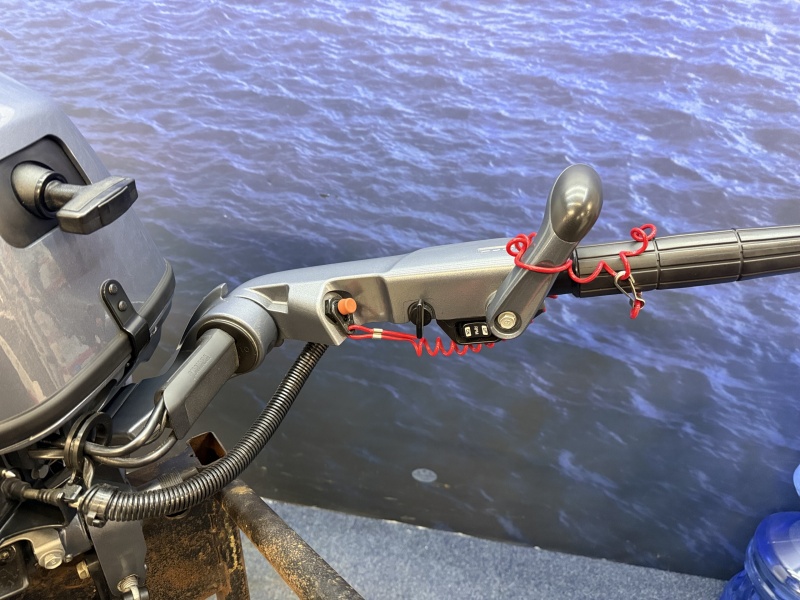 Yamaha 25 pk | Nieuwstaat! | 1e eigenaar | 70 vaaruren F20GMHS Kortstaart Injectie en trolling functie als nieuw