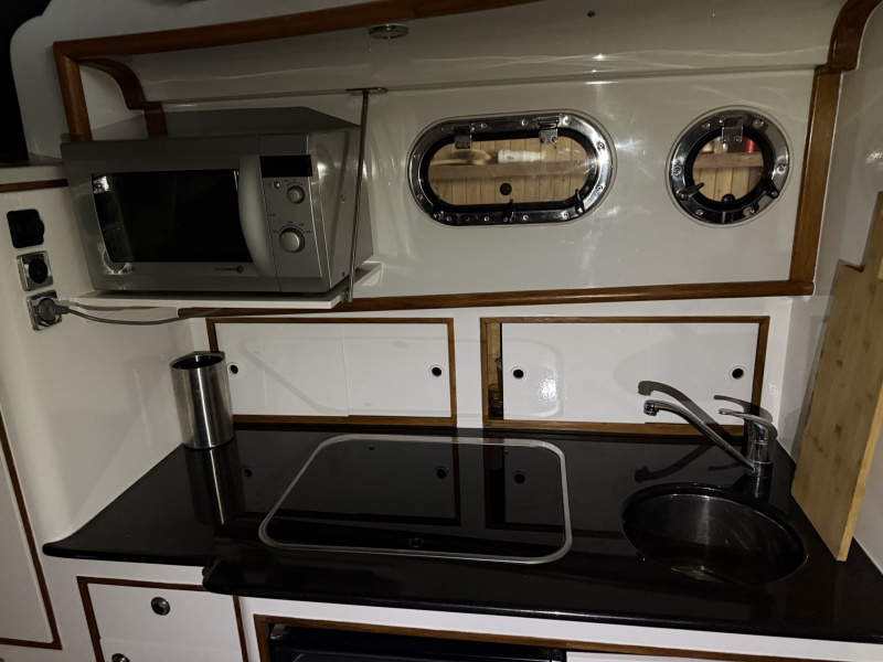 “ Menken Newport Bass 900 | Mercruiser 270 Pk| 140 UUR “ Newport Bass 900