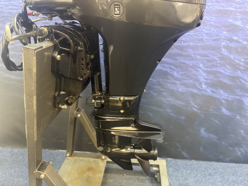 “ Suzuki 60 pk | Nieuwstaat | Big tiller | PowerTrim “ Langstaart elektrische start powertrim knuppel bediend