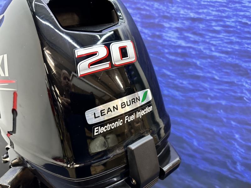Suzuki 20 pk buitenboordmotor langstaart elektrische start afstandsbediend