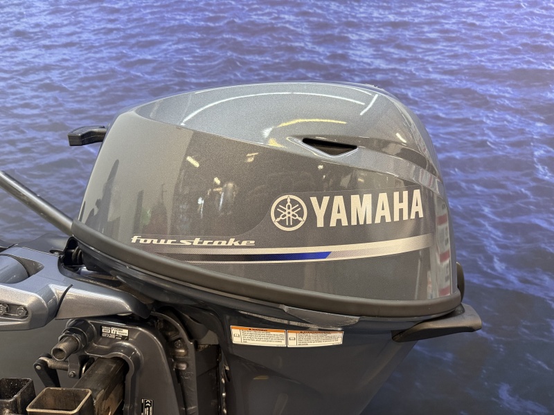 Yamaha 15 pk | Kortstaart | Nieuwstaat | 1e eigenaar F15CMHS Kortstaart Knuppel bediend Als nieuw
