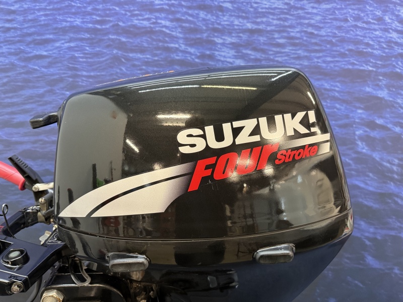 “ Suzuki 15 pk | Elektrische start | Langstaart “ DF15AS Kortstaart knuppel bediening