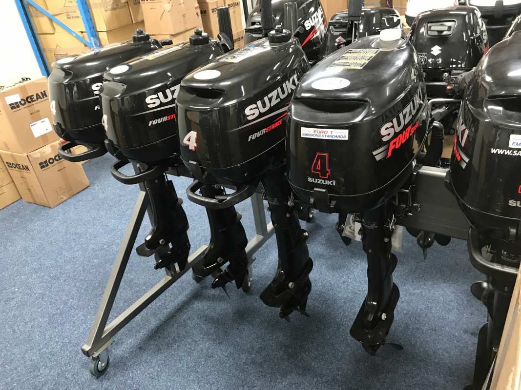 buitenboordmotor 4 pk suzuki 4 pk buitenboordmotor brouwer watersport buitenboordmotor 4 pk suzuki 4 pk buitenboordmotor brouwer watersport